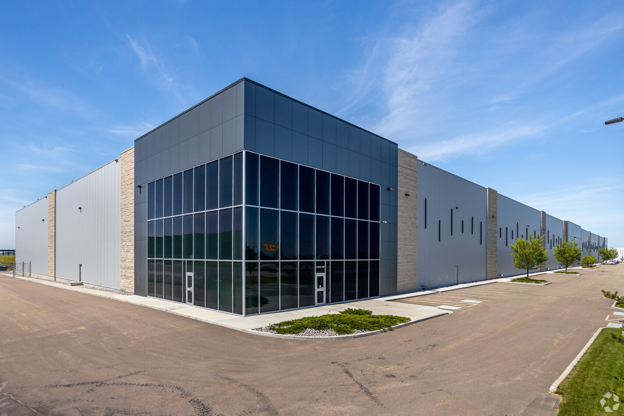 1535 39 Ave, Nisku, AB for sale Primary Photo- Image 1 of 1