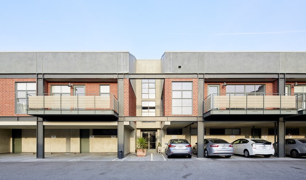 1046 Princeton Dr, Venice, CA à vendre - Photo du bâtiment - Image 3 de 6