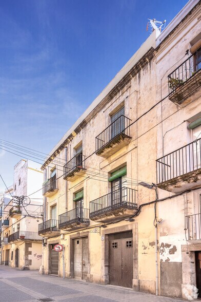 Multifamily in Vilanova i la Geltrú, Barcelona for sale - Building Photo - Image 2 of 12