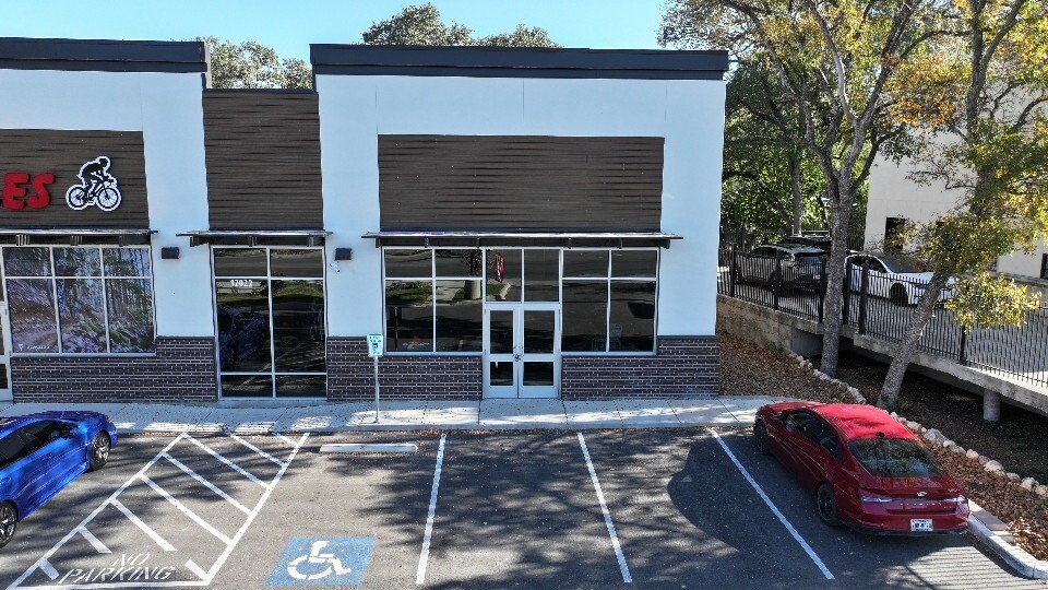 12022 Huebner Rd, San Antonio, TX for lease - Building Photo - Image 2 of 12