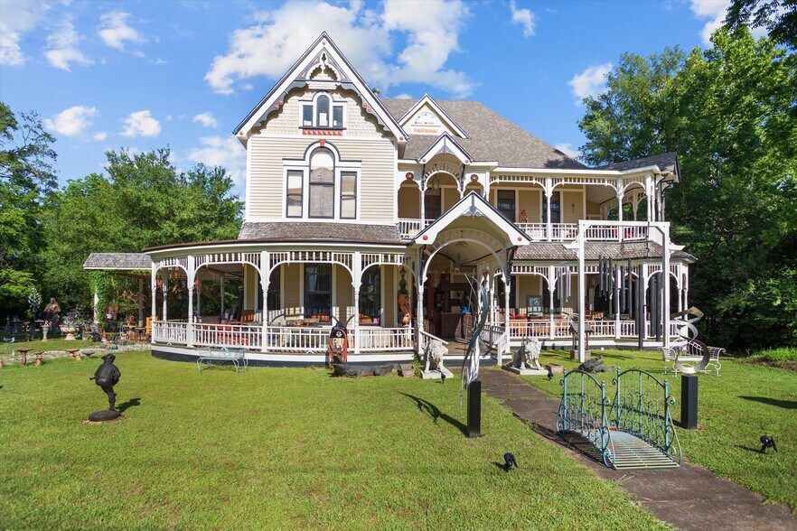 310 N Mound St, Nacogdoches, TX à vendre - Photo du bâtiment - Image 2 de 50