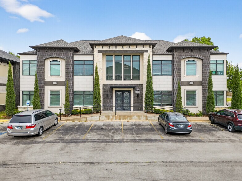 7806 E 108th St S, Tulsa, OK à vendre - Photo du bâtiment - Image 2 de 27