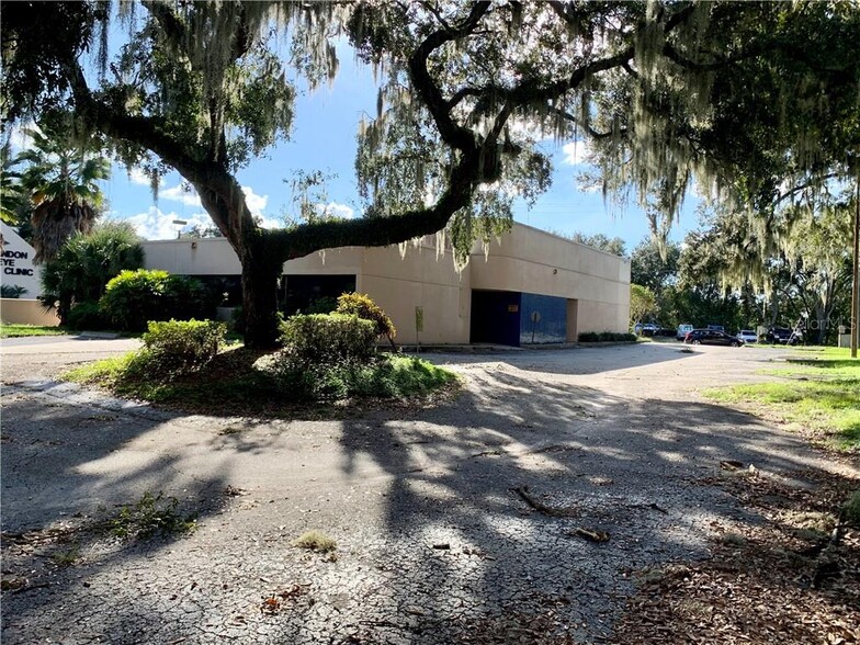 401 Vonderburg Dr, Brandon, FL à vendre - Photo du bâtiment - Image 1 de 1