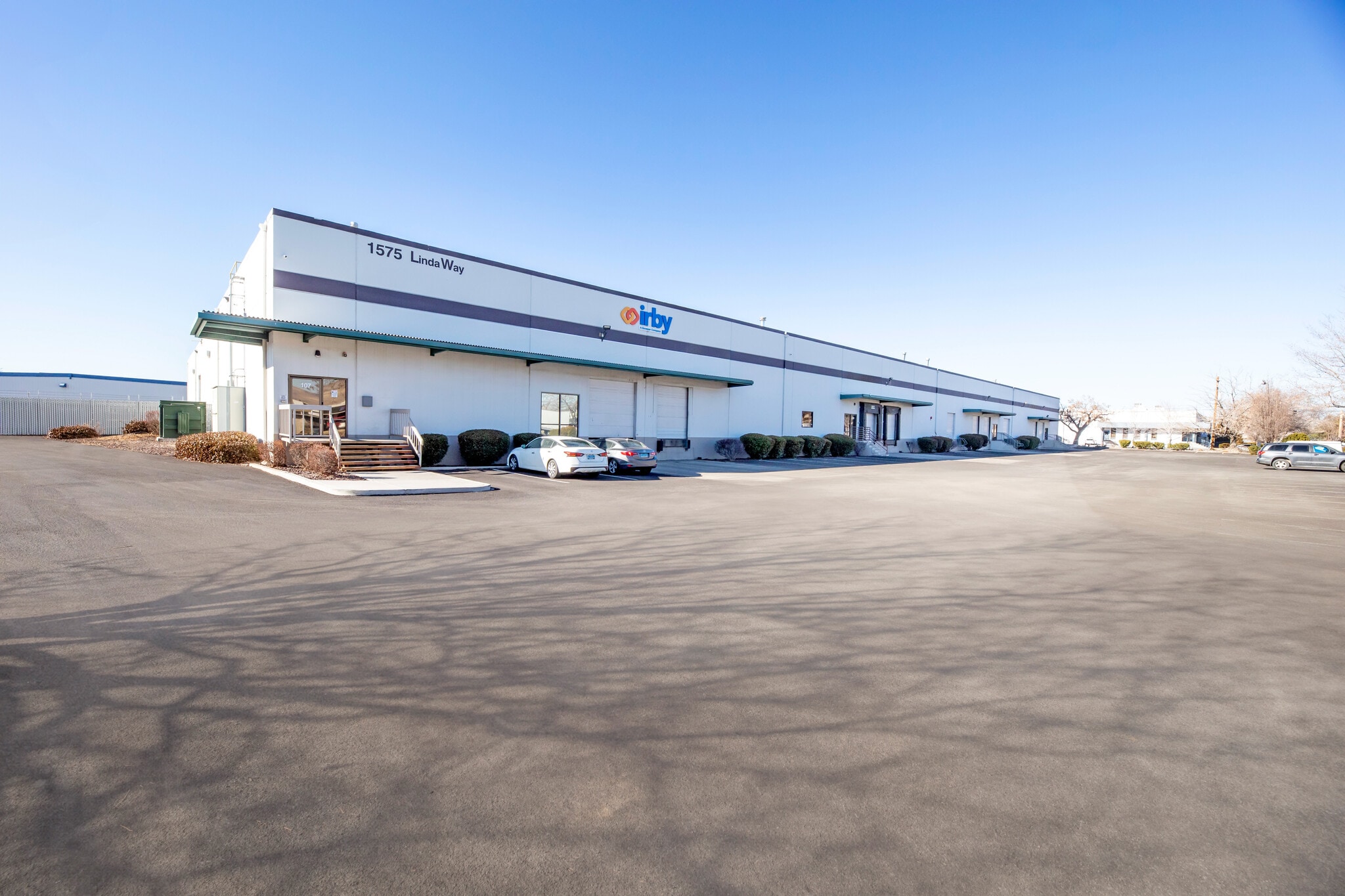 1575 Linda Way, Sparks, NV for lease Primary Photo- Image 1 of 12