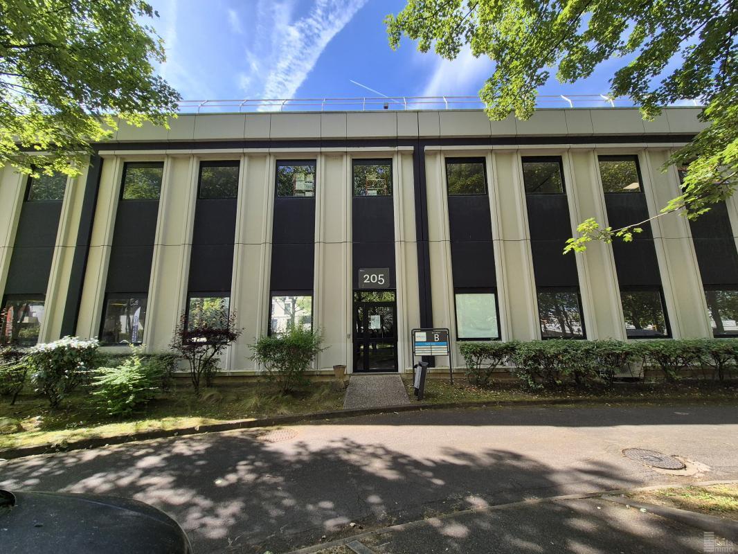 Office in Lognes for lease Building Photo- Image 1 of 6
