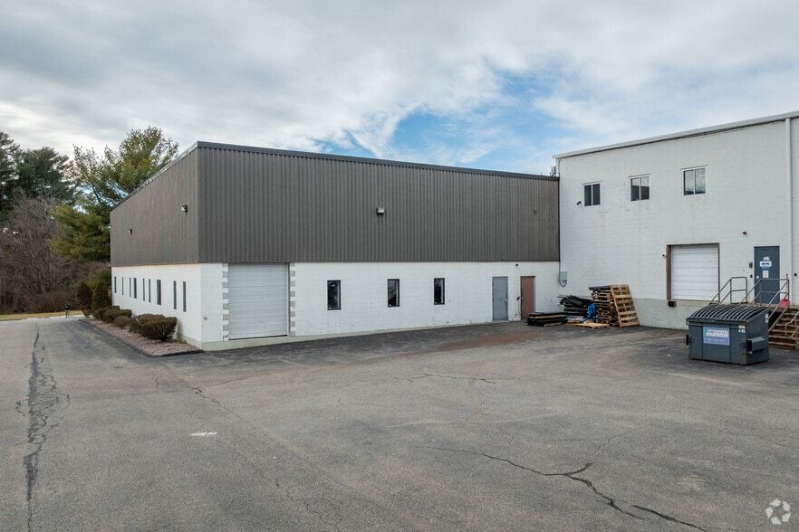 378 Page St, Stoughton, MA for lease - Building Photo - Image 3 of 11