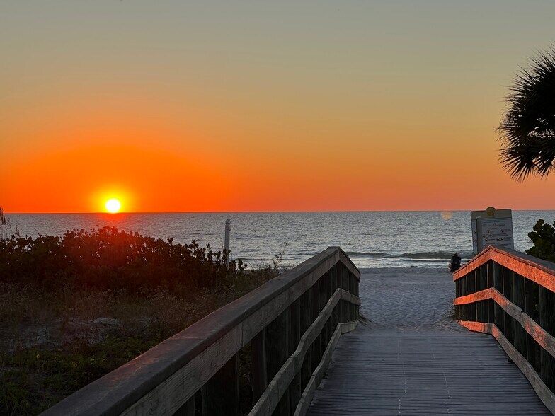 19905 Gulf Blvd, Indian Shores, FL à vendre - Aérien - Image 3 de 4