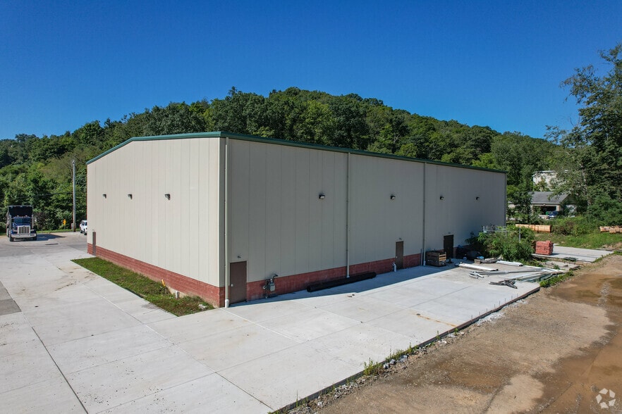 104 Douglas Rd, Sewickley, PA for sale - Building Photo - Image 3 of 15