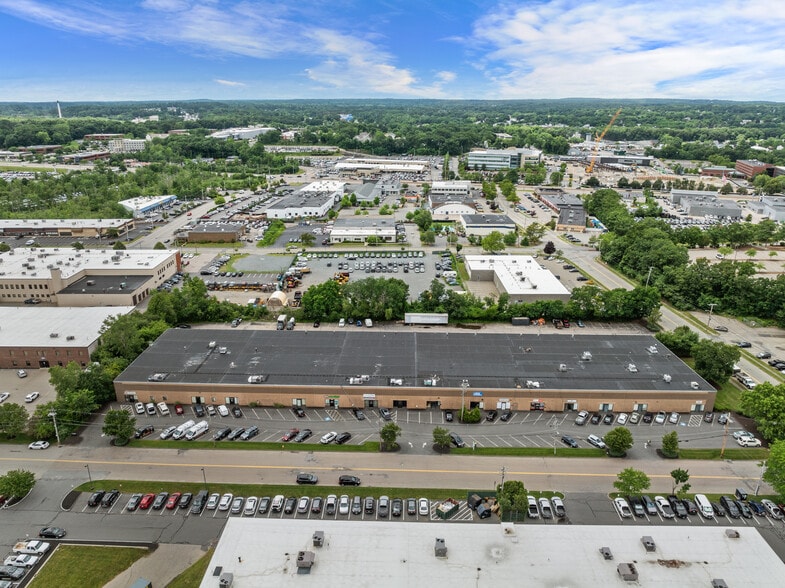 51-111 Morgan Dr, Norwood, MA for lease - Building Photo - Image 3 of 16