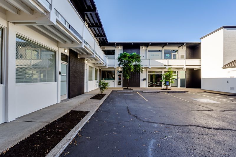 1445 Willamette St, Eugene, OR à louer - Photo du bâtiment - Image 3 de 13