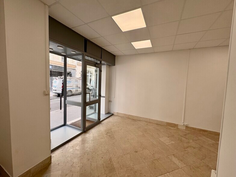 40 Rue De Trévise, Paris à louer - Photo du bâtiment - Image 3 de 8