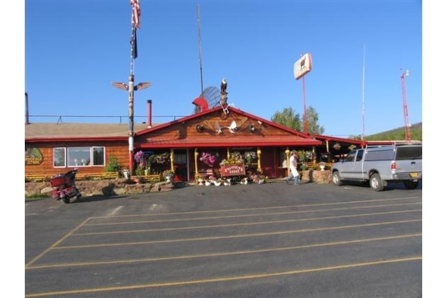 Plus de détails pour 5760 Steese Hwy, Fairbanks, AK - Services hôteliers à vendre