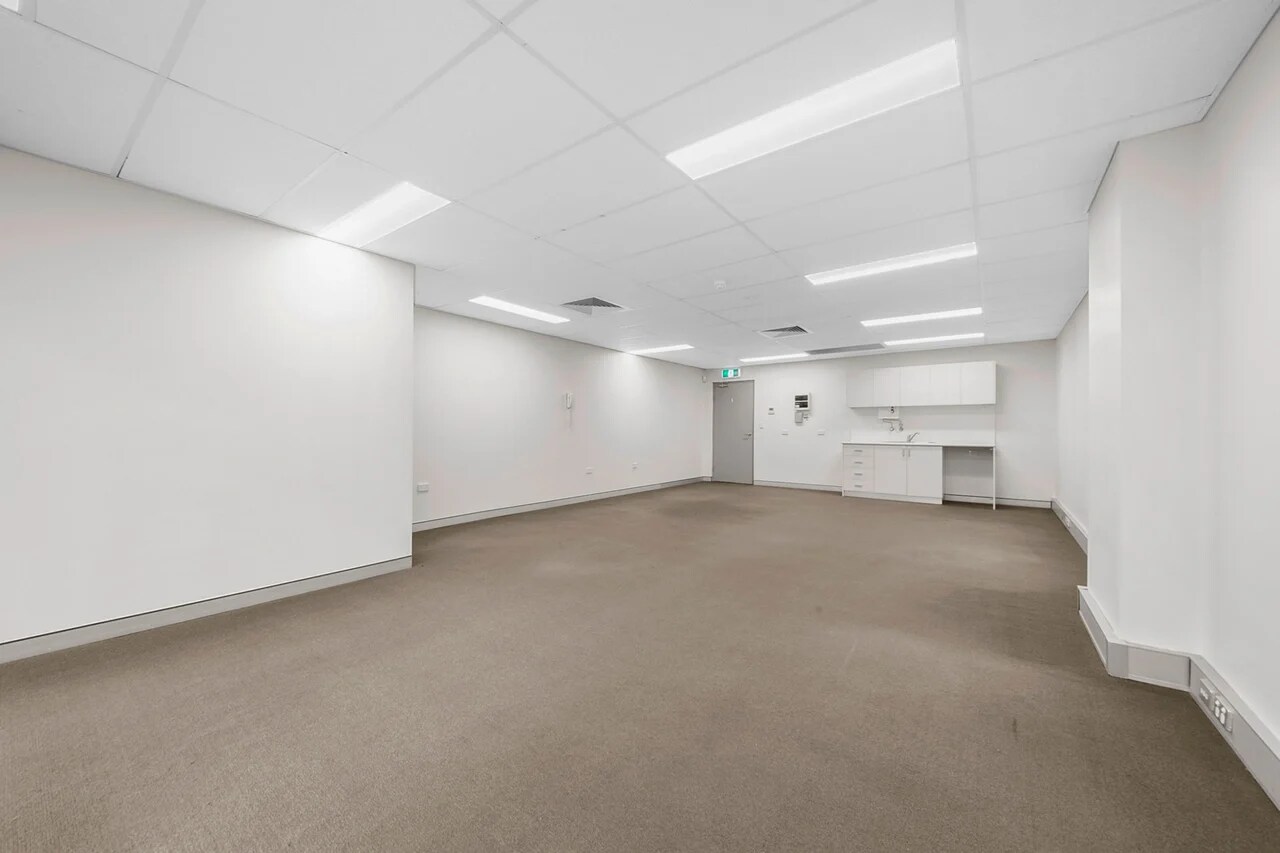 4 Daydream St, Warriewood, NSW 2102 - Unit 1002 - - Interior Photo - Image 2 of 4