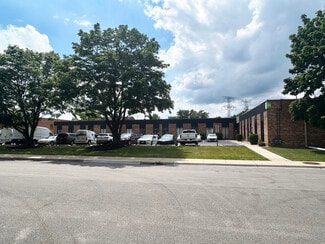 Plus de détails pour 400-490 Bonnie Ln, Elk Grove Village, IL - Industriel à louer