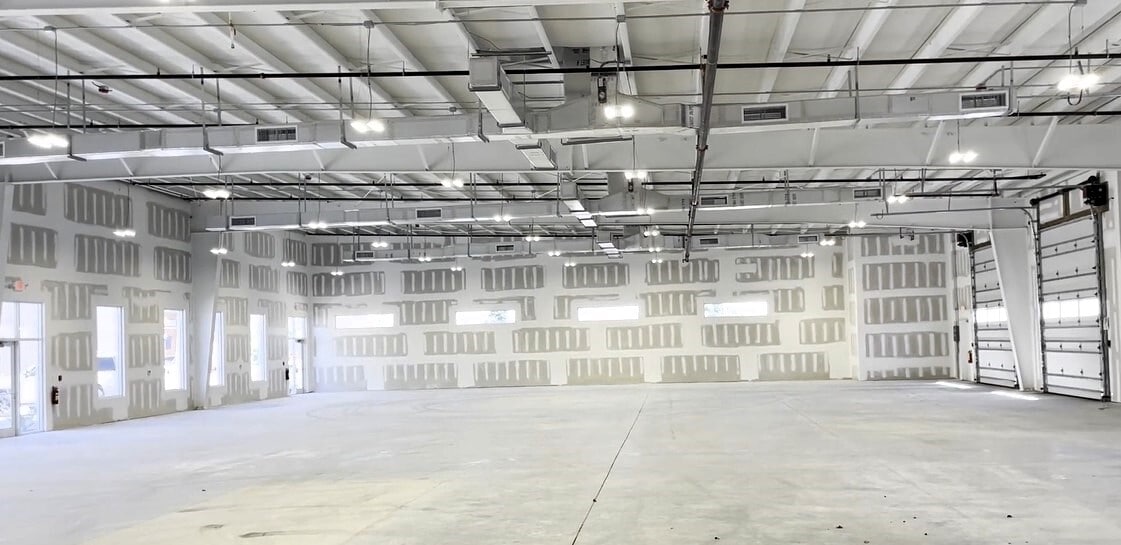 16350 Innovation Ln, Fort Myers, FL 33913 - Unité 101 -  - Photo intérieure - Image 1 of 2