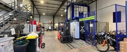 1623 Avenue Henri Schneider, Jonage for lease Interior Photo- Image 2 of 6