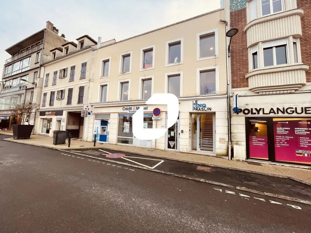 Office in Melun for lease Building Photo- Image 1 of 7