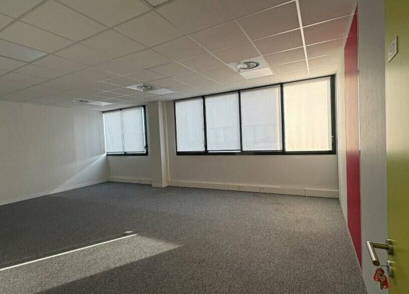25 Rue Saint Jean De Dieu, Lyon for lease - Interior Photo - Image 3 of 15