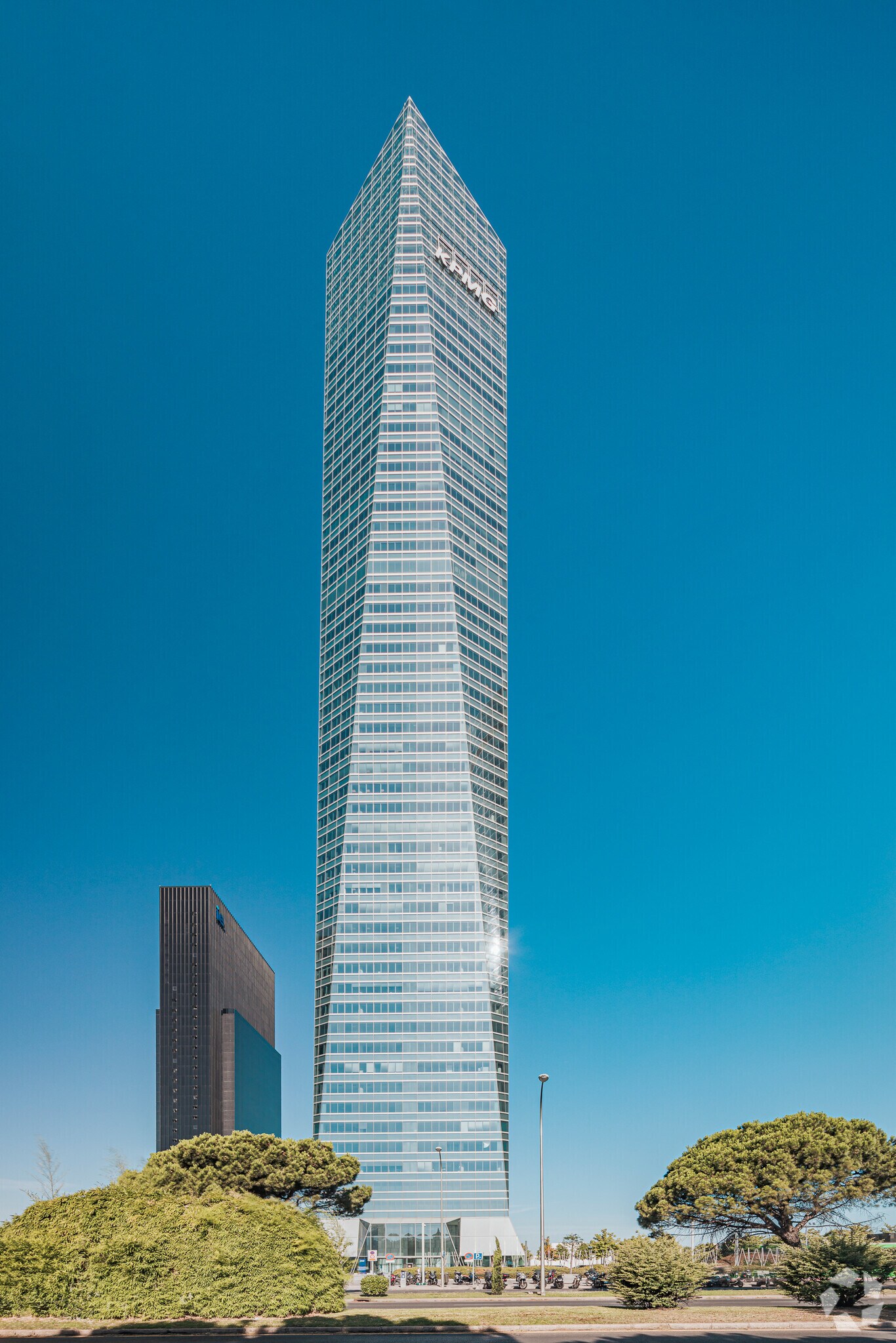 Paseo Castellana, 259 C, Madrid, Madrid for lease Building Photo- Image 1 of 32