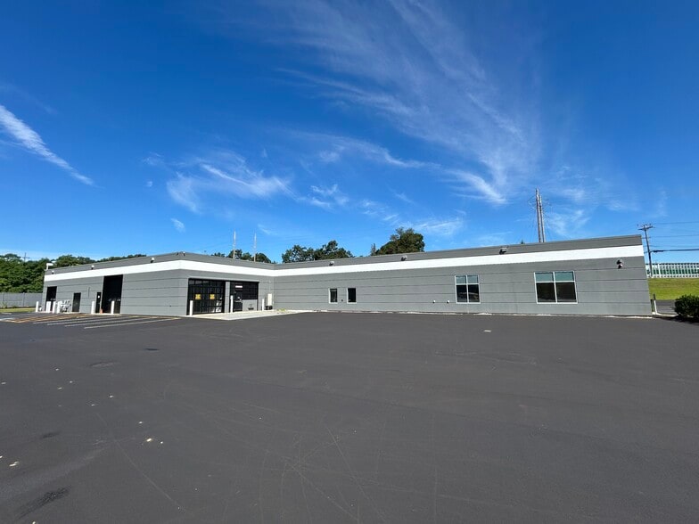 265 Summer St, Fitchburg, MA for lease - Building Photo - Image 3 of 8