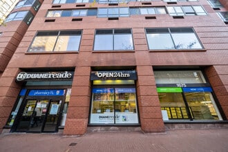 1675 3rd Ave, New York, NY for lease Building Photo- Image 2 of 4