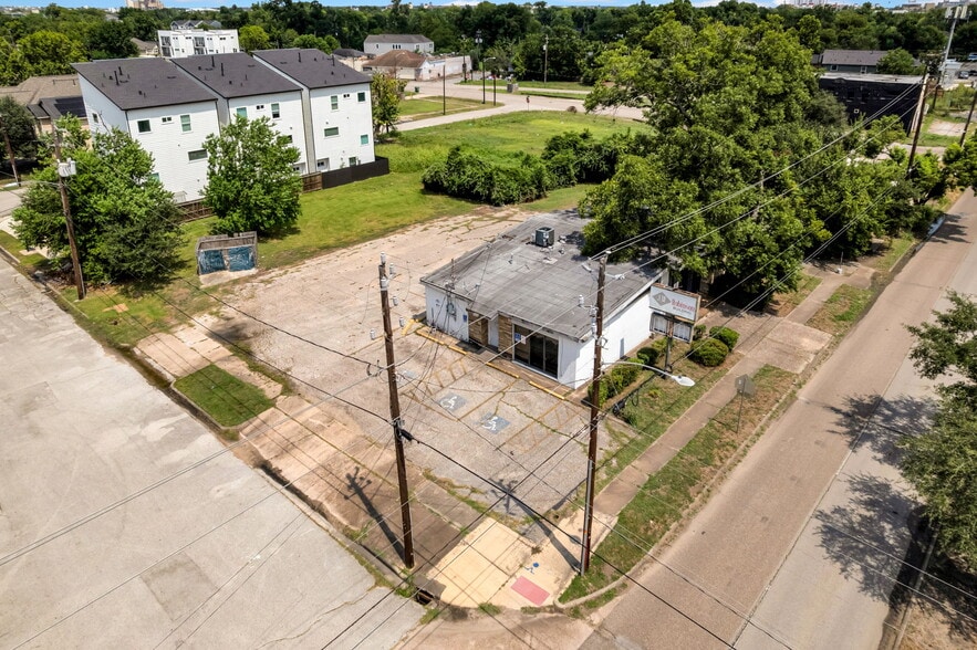2905 Elgin St, Houston, TX for sale - Building Photo - Image 2 of 9