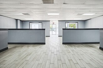 2102-2112 Pease St, Houston, TX for lease Building Photo- Image 2 of 3