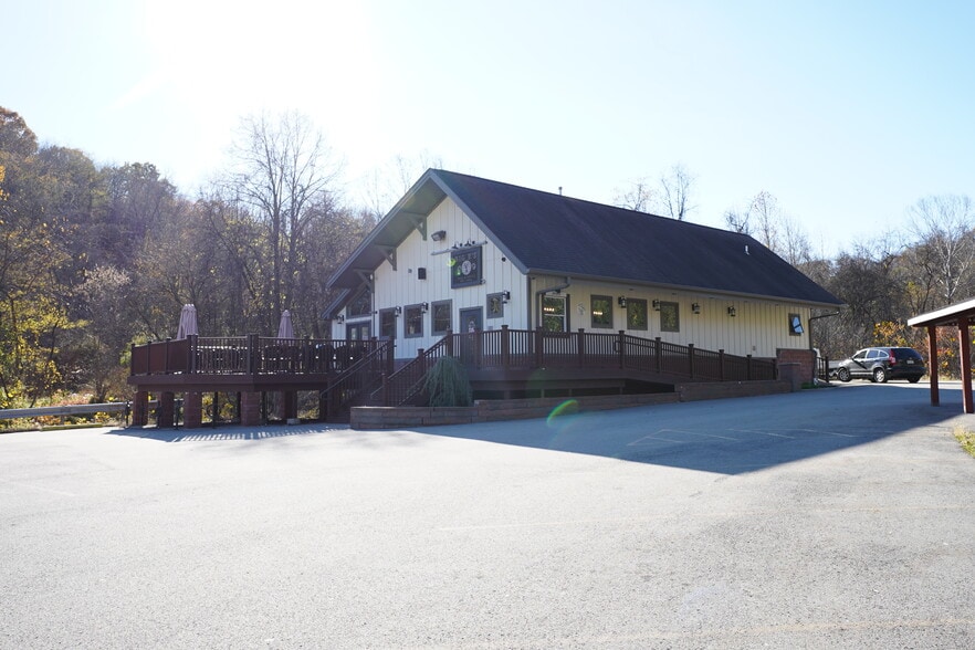 2101 Douglas Run Rd, Sutersville, PA for lease - Building Photo - Image 2 of 6