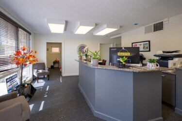 836 S Northwest Hwy, Barrington, IL à vendre - Photo intérieure - Image 3 de 7