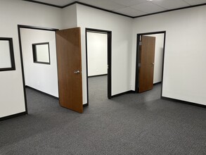 5555 N Lamar Blvd, Austin, TX for lease Interior Photo- Image 2 of 6