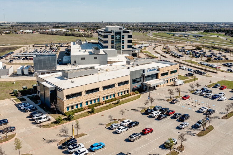 979 Don Floyd Dr, Midlothian, TX for lease - Building Photo - Image 3 of 7