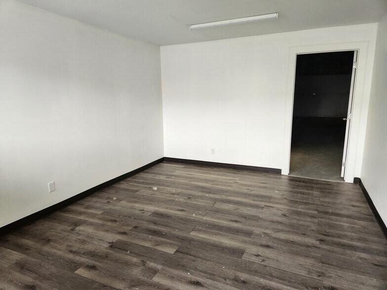 1617 Peach Leaf St, Houston, TX à louer - Photo du bâtiment - Image 3 de 8