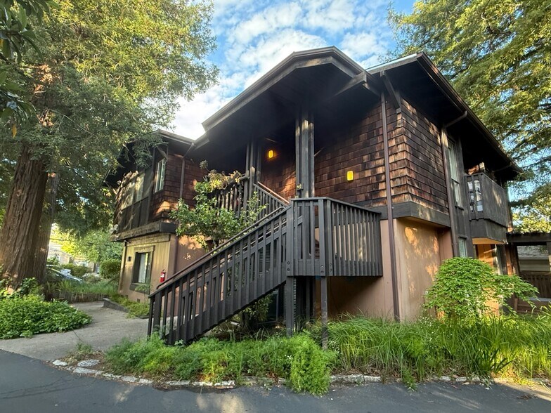 936 Dewing Ave, Lafayette, CA à vendre - Photo du bâtiment - Image 1 de 4
