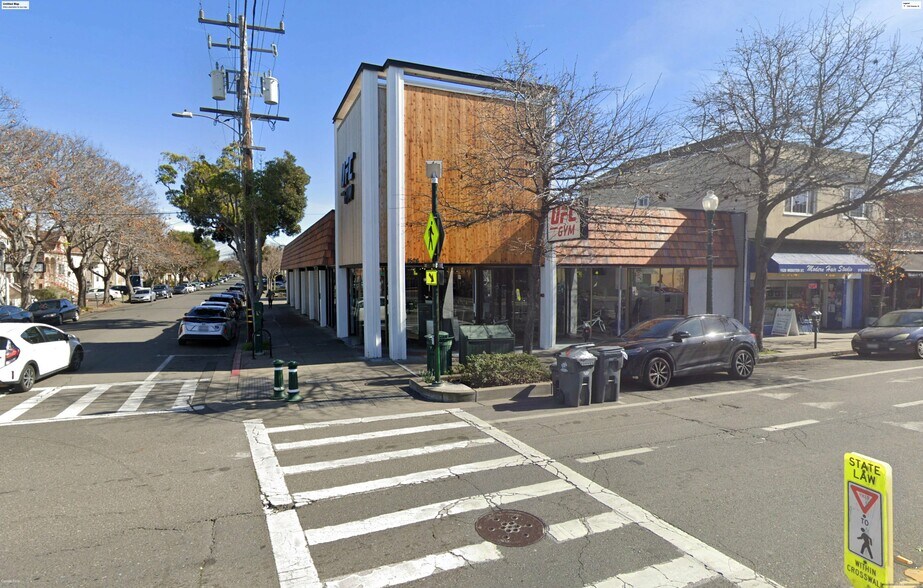 1526 Webster St, Alameda, CA à vendre - Photo du bâtiment - Image 2 de 23