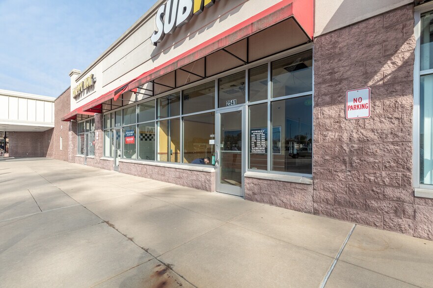 State St, East Saint Louis, IL à louer - Photo du bâtiment - Image 3 de 50