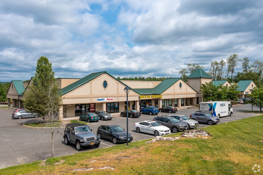 31 Route 22, Pawling, NY à louer - Photo du bâtiment - Image 3 de 4