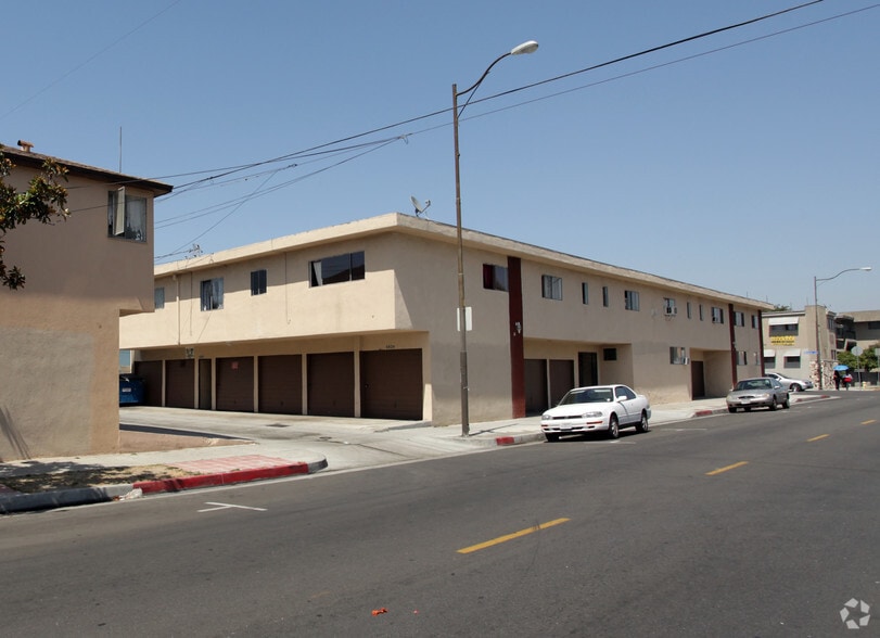 6829 Malabar St, Huntington Park, CA for sale - Building Photo - Image 2 of 3