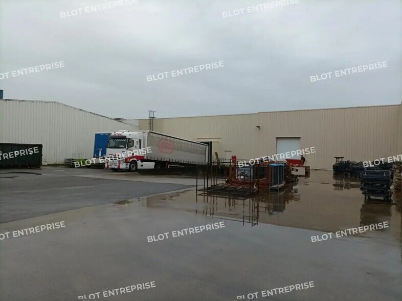 Flex dans Nantes à louer - Photo du bâtiment - Image 2 de 13