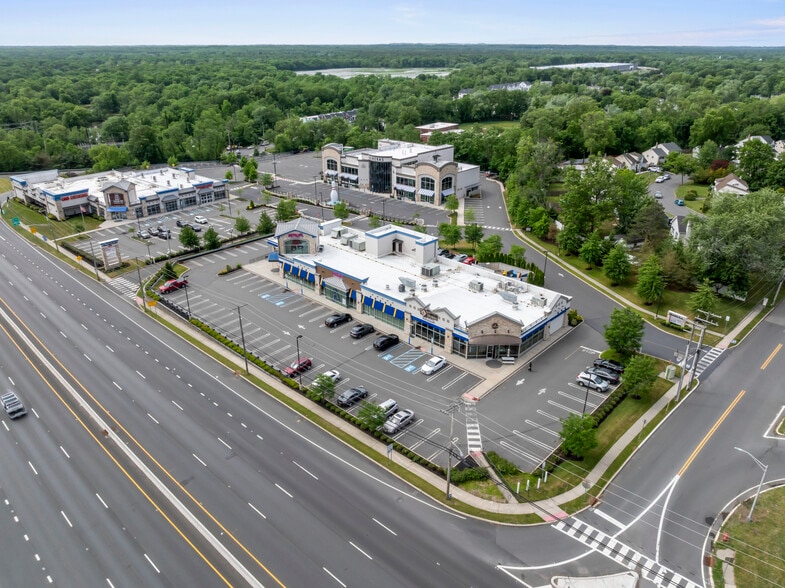 1031 State Route 18, East Brunswick, NJ à louer - Photo intérieure - Image 3 de 5