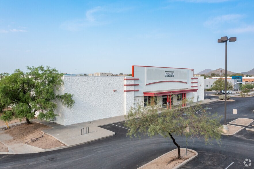860 E Broadway Blvd, Tucson, AZ à louer - Photo du bâtiment - Image 3 de 7