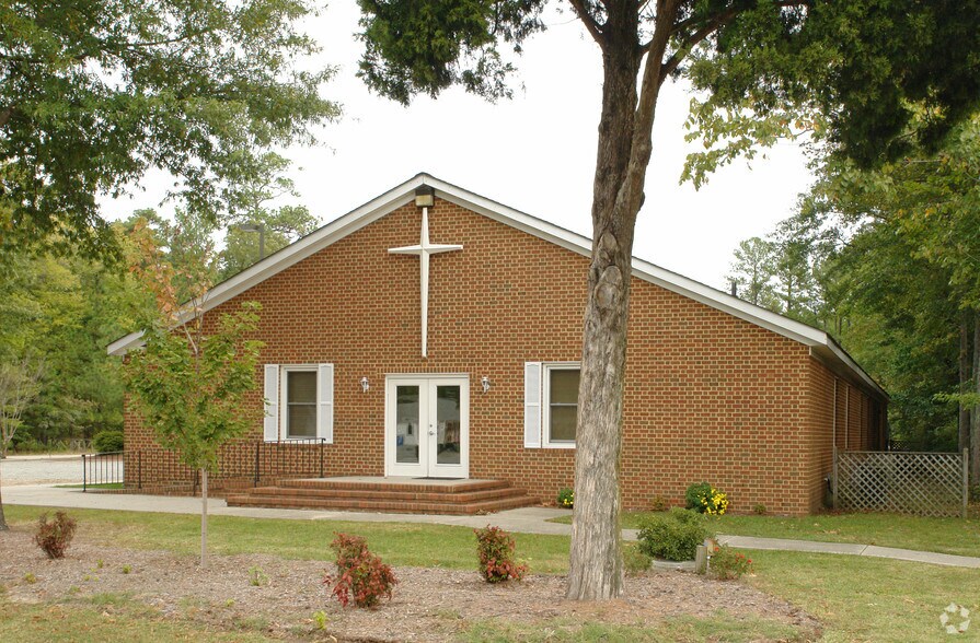 7826 George Washington Mem Hwy, Yorktown, VA à vendre - Photo principale - Image 1 de 2