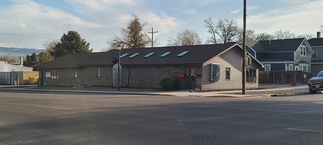 More details for 326 N 6th St, Thermopolis, WY - Retail for Sale