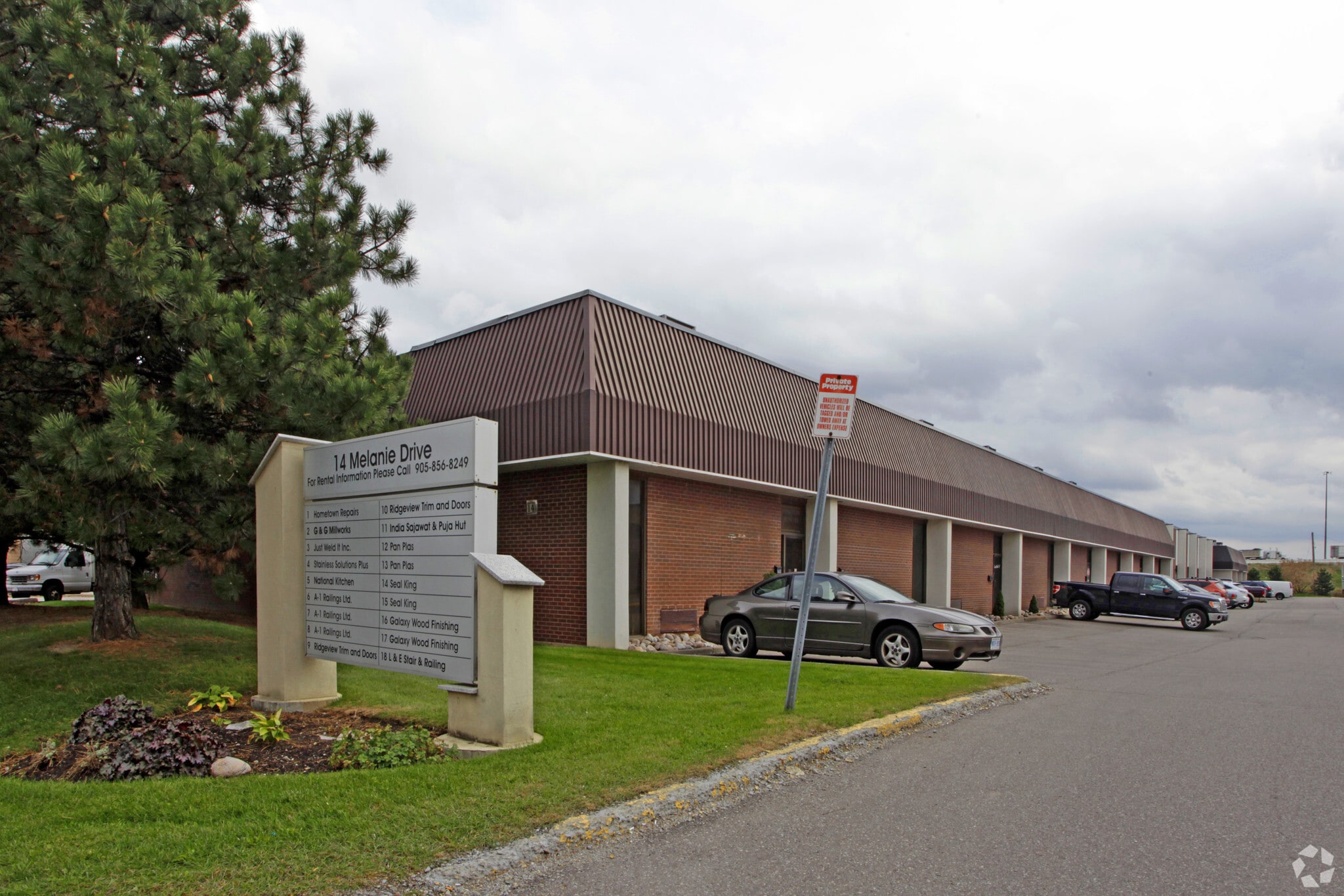 14 Melanie Dr, Brampton, ON à louer Photo principale- Image 1 de 6