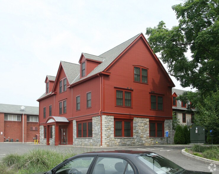 60 S Broad St, Milford, CT à louer - Photo du bâtiment - Image 2 de 13