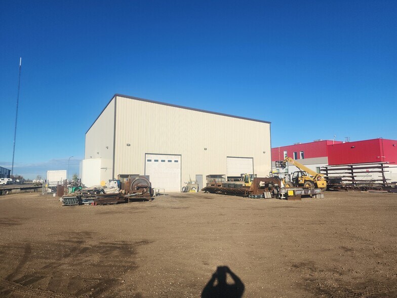 26904 Acheson Rd, Acheson, AB à vendre - Photo du bâtiment - Image 3 de 5