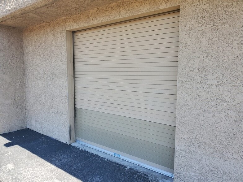 6905 W Charleston Blvd, Las Vegas, NV for lease - Building Photo - Image 3 of 19