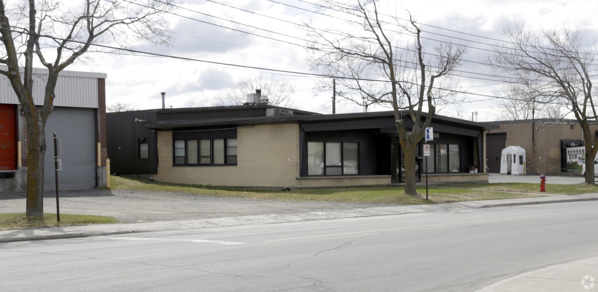 5870-5890 Av Andover, Mont-Royal, QC à vendre Photo principale- Image 1 de 1