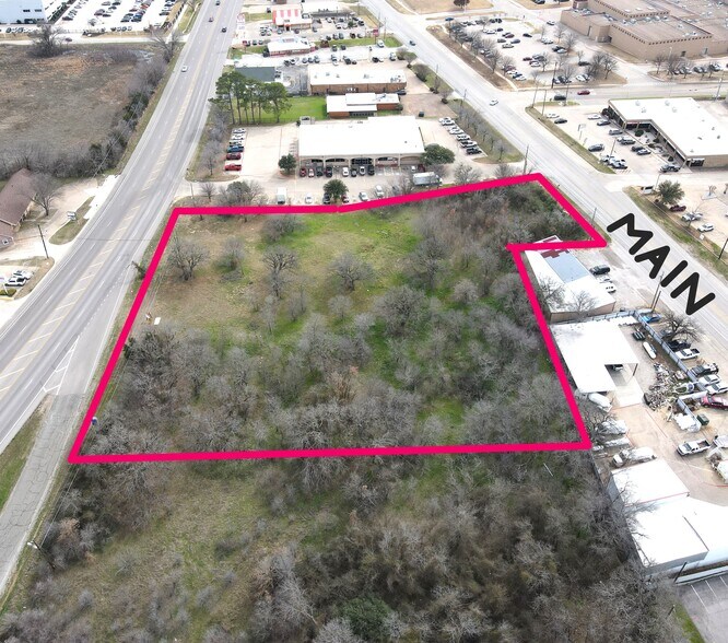 1295 N Main St, Mansfield, TX à vendre - Photo du bâtiment - Image 2 de 4