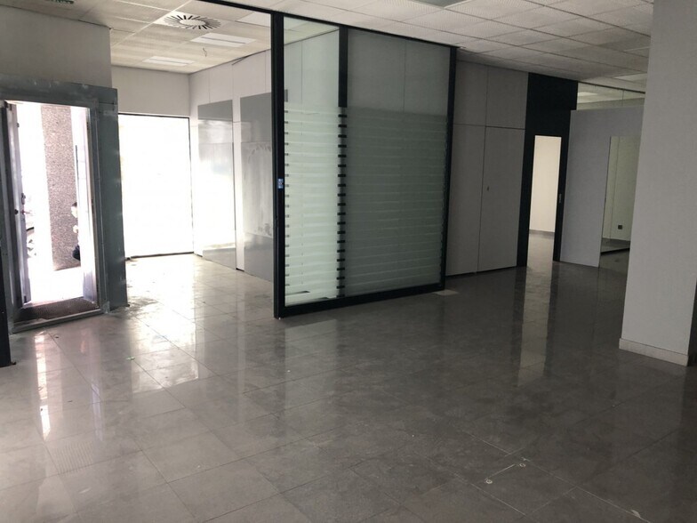 Retail in Elda, Alicante for sale - Interior Photo - Image 3 of 5