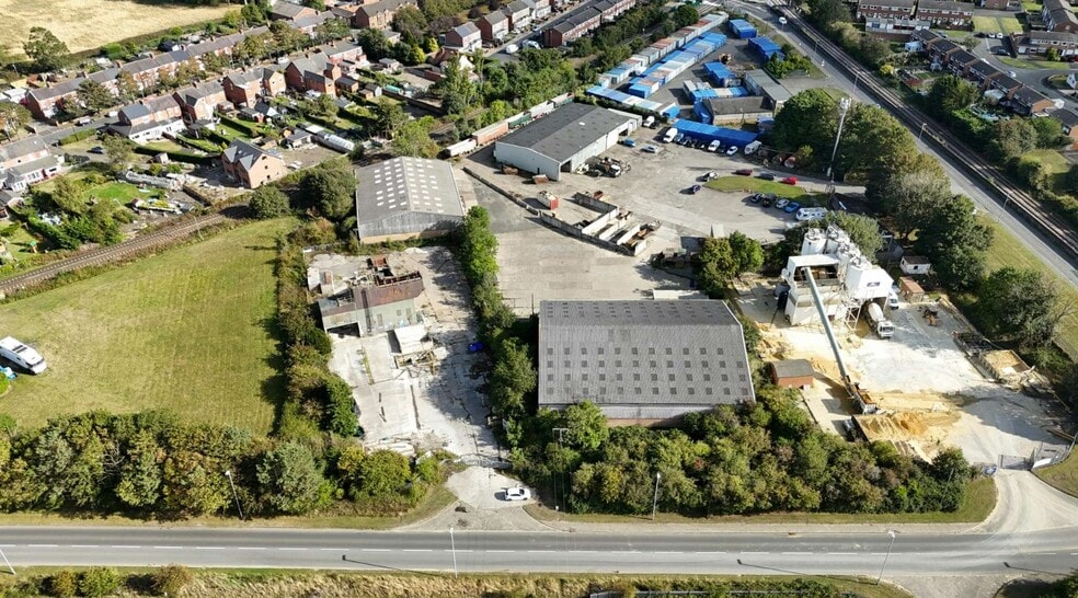 Red Row Drive, Bedlington for lease - Primary Photo - Image 1 of 2